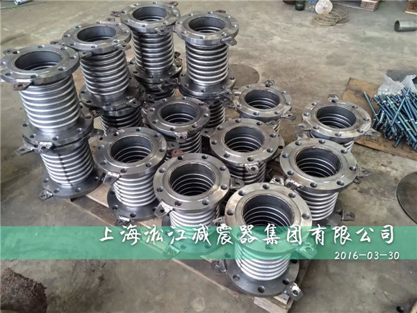 DN150不銹鋼波紋補償器加班生產現場 不銹鋼波紋補償器