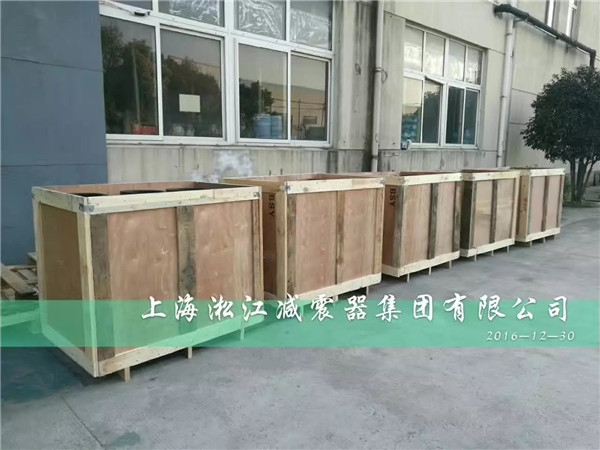 常州工廠案例:訂做6kg法蘭橡膠軟連接