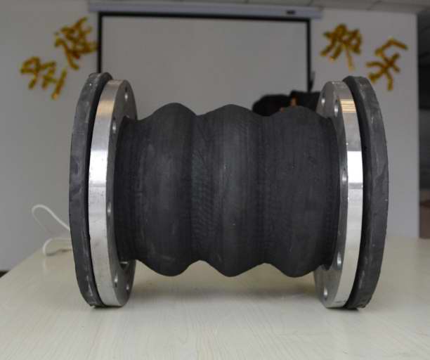 纏繞式可曲撓橡膠接頭