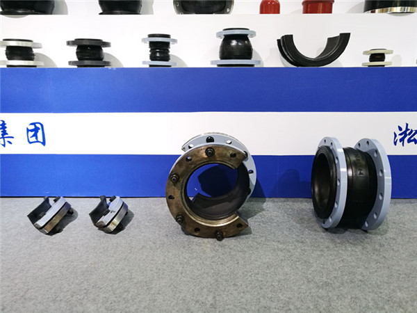 DN200-PN16耐磨管道橡膠軟連接